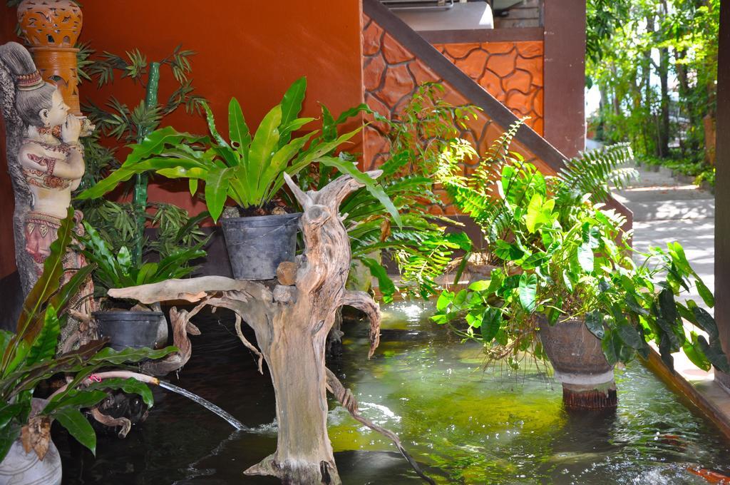 Coral Bungalows Haad Rin Exterior photo