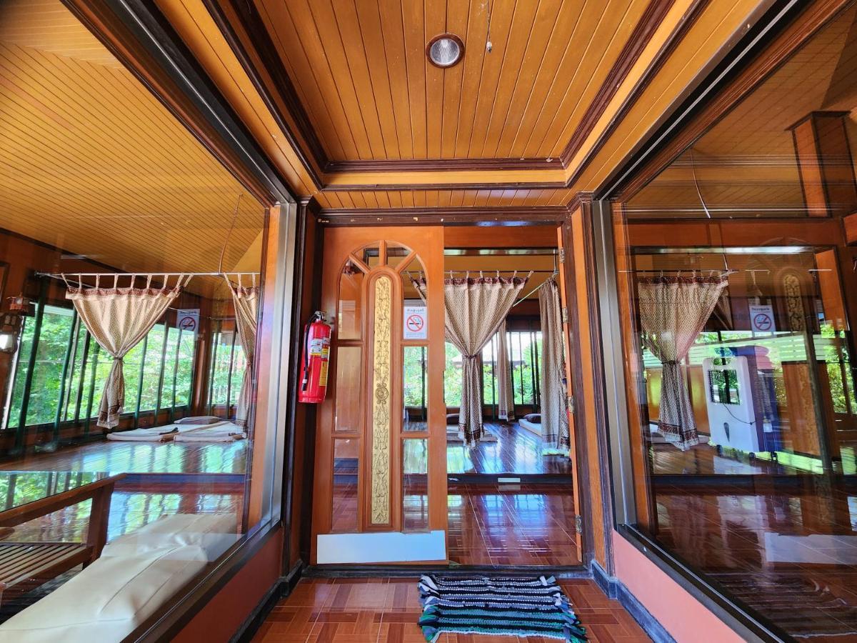 Coral Bungalows Haad Rin Exterior photo