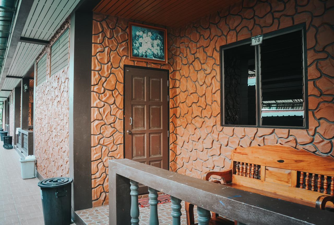 Coral Bungalows Haad Rin Exterior photo